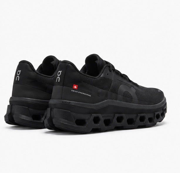 Tenis On Cloudmonster - All Black.