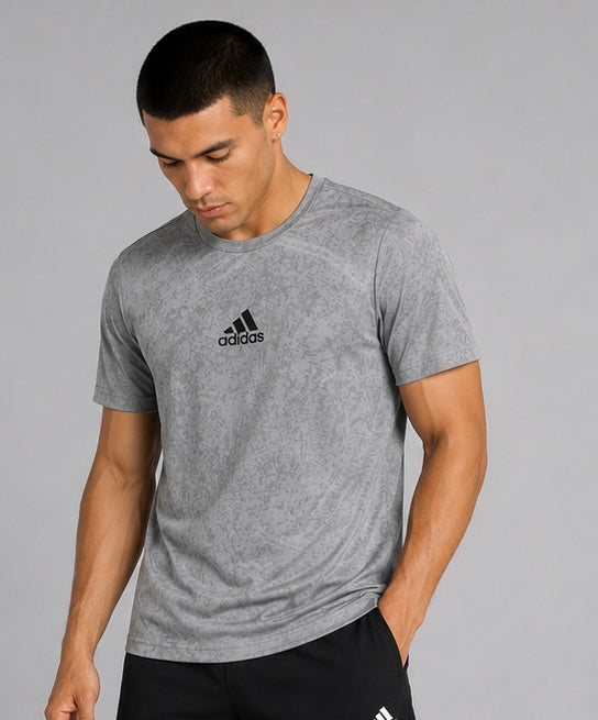 Playera Adidas Training Badge of Sport Graphic - Grey Texture