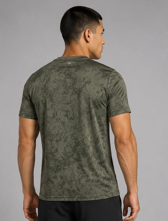Playera Adidas Training Badge of Sport Graphic - Olive Cargo