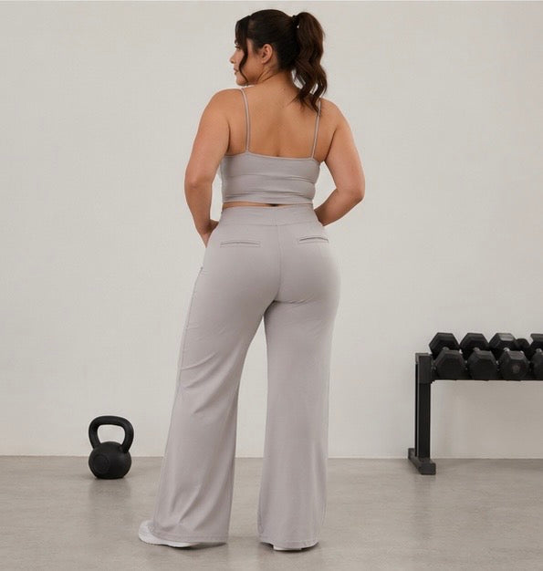 Conjunto Lululemon Align™ Camisole Top & Wide-Leg Pants - Vapor Grey